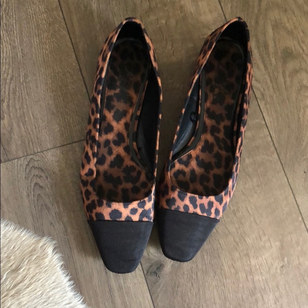 Zara cheetah / leopard print cap toe flats